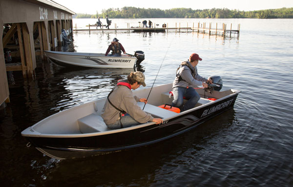 2017 Deep V Alumacraft - 20 HP