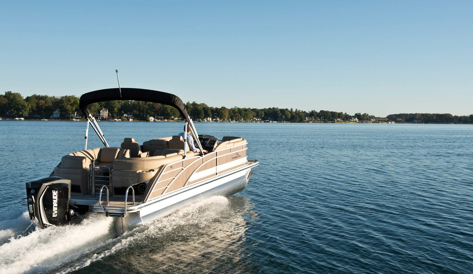 Maine Pontoon Boat Rentals | Vacation Rentals | Central Maine